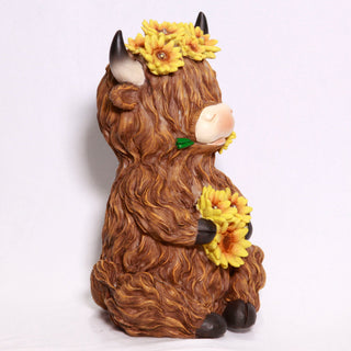 Solar Highland Cow Decor