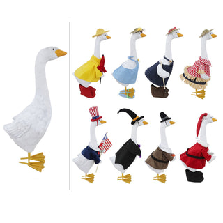 GOOSE WITH INTERCHANGEABLE OUTFIT