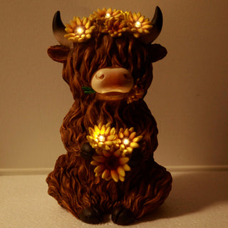 Solar Highland Cow Decor